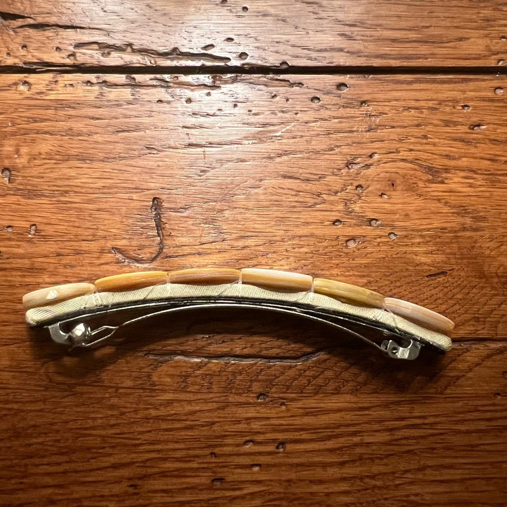 Barrette - Picture 2 of 2
